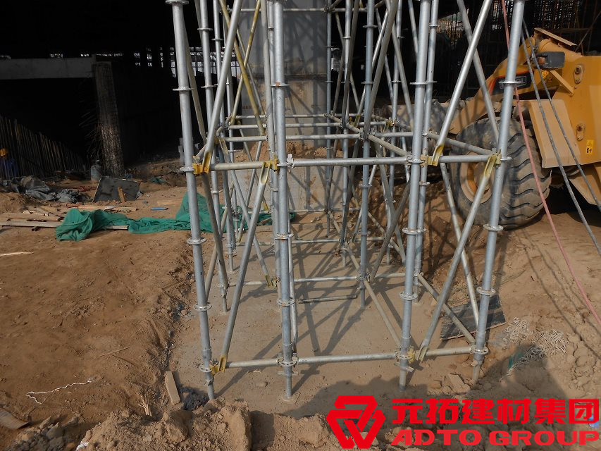 上海盤扣式腳手架生產(chǎn)廠家有幾家？盤扣式腳手架多少錢一噸？