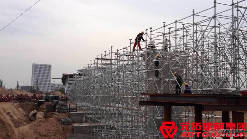 盤扣式腳手架在搭建時(shí)應(yīng)注意哪些？